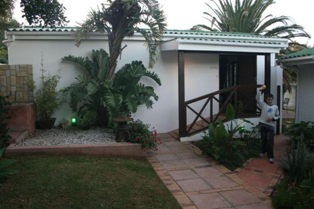 Haus Barbara Guest House Bredasdorp Exterior photo